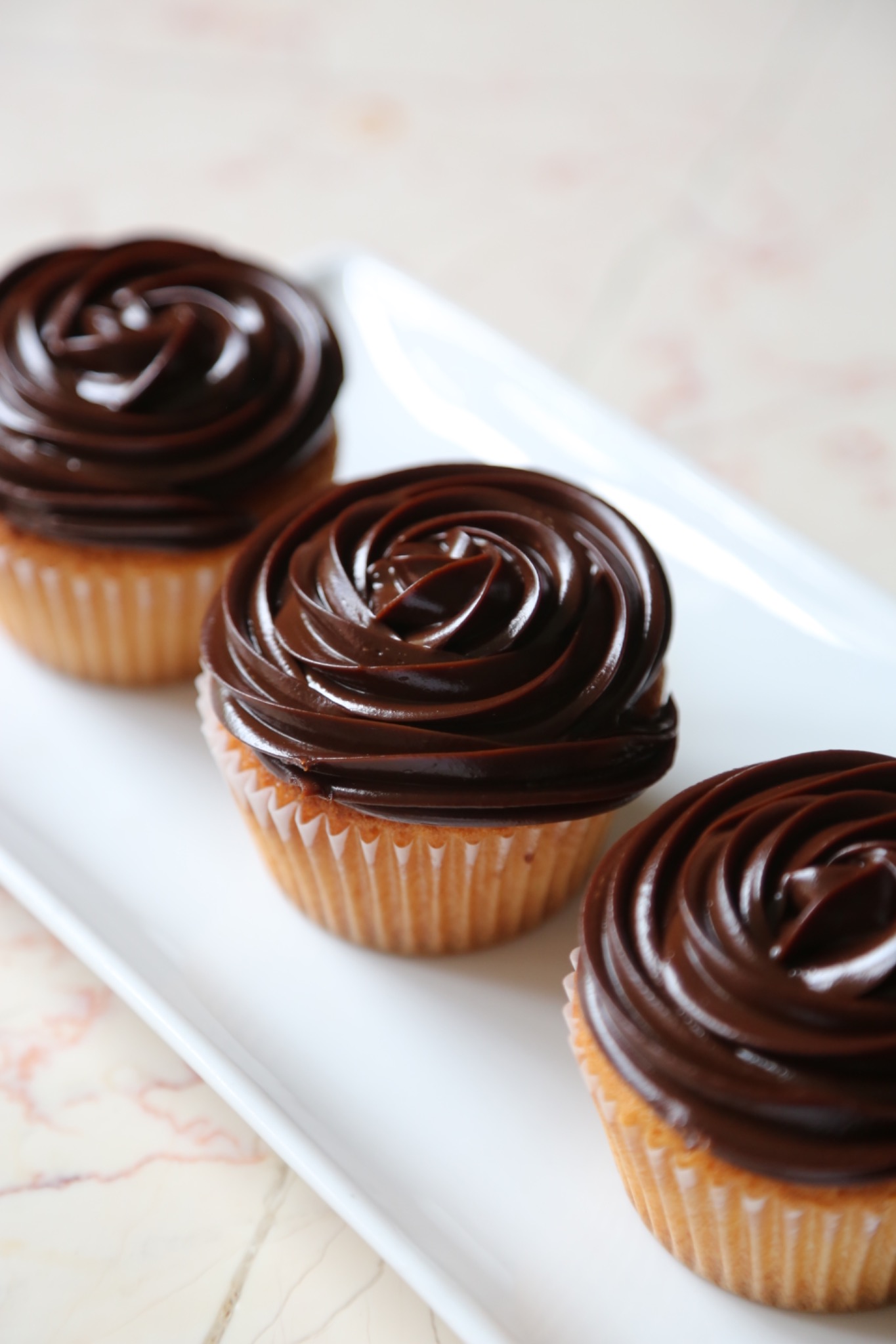 Cupcakes with chocolate frosting